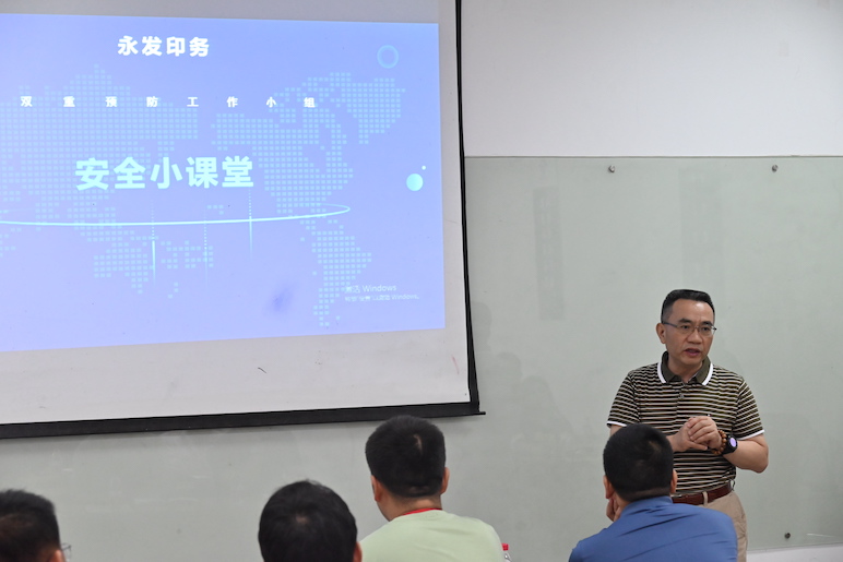 DSC_2021.JPG DSC_2021.JPG