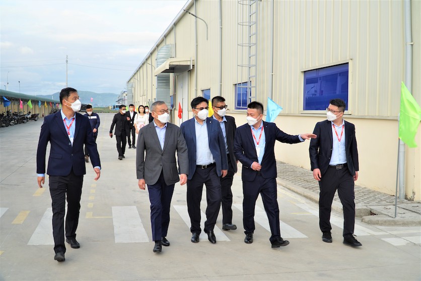 厂区修.jpg 厂区修.jpg