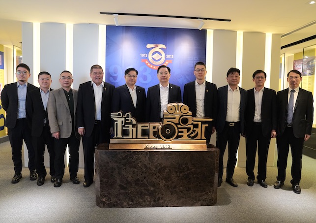 DSC03982-OK 2.jpg DSC03982-OK 2.jpg